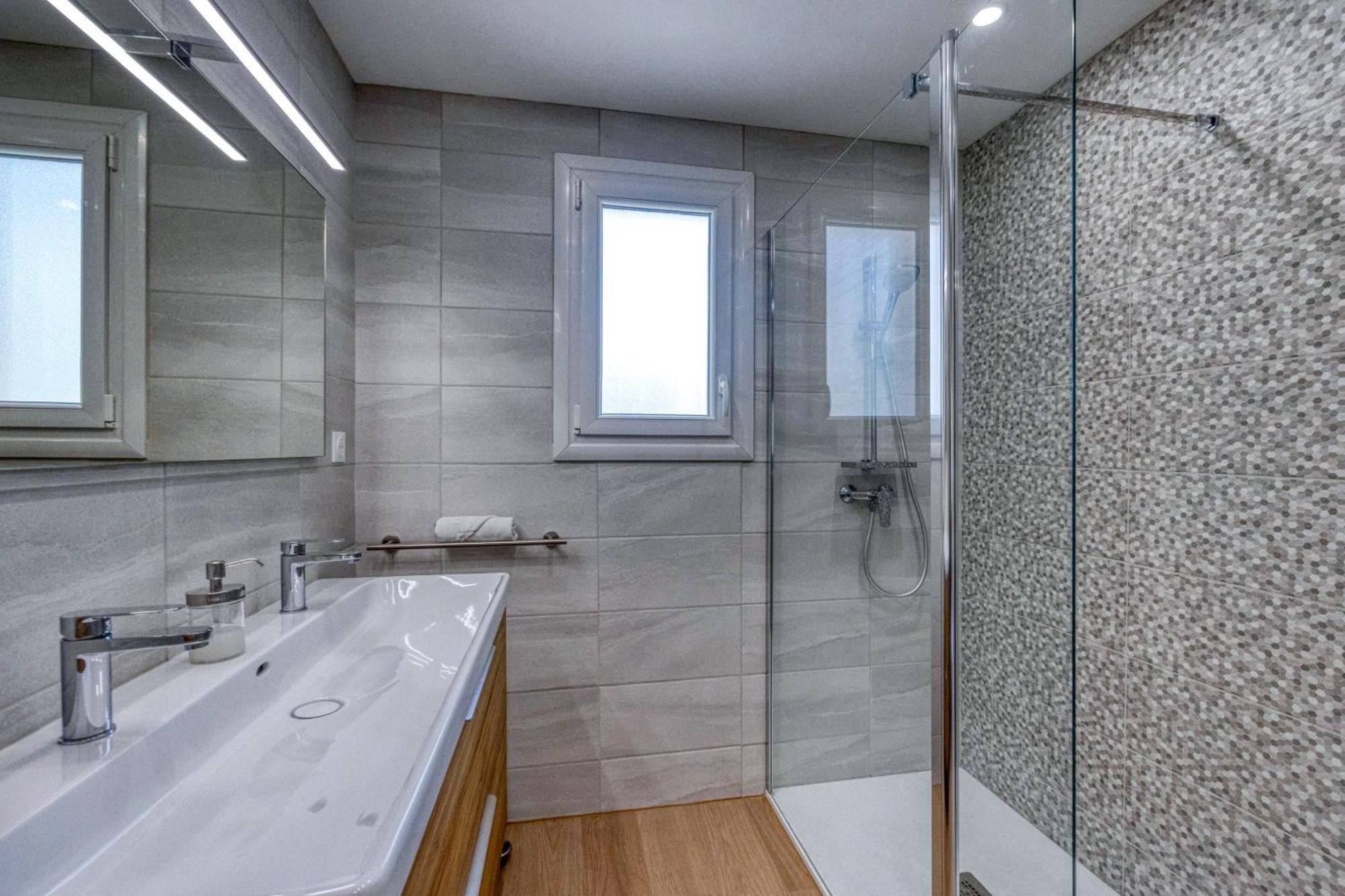 Le Marianne - Gem - Gare - Garage Apartment เกรอน็อบล์ ภายนอก รูปภาพ
