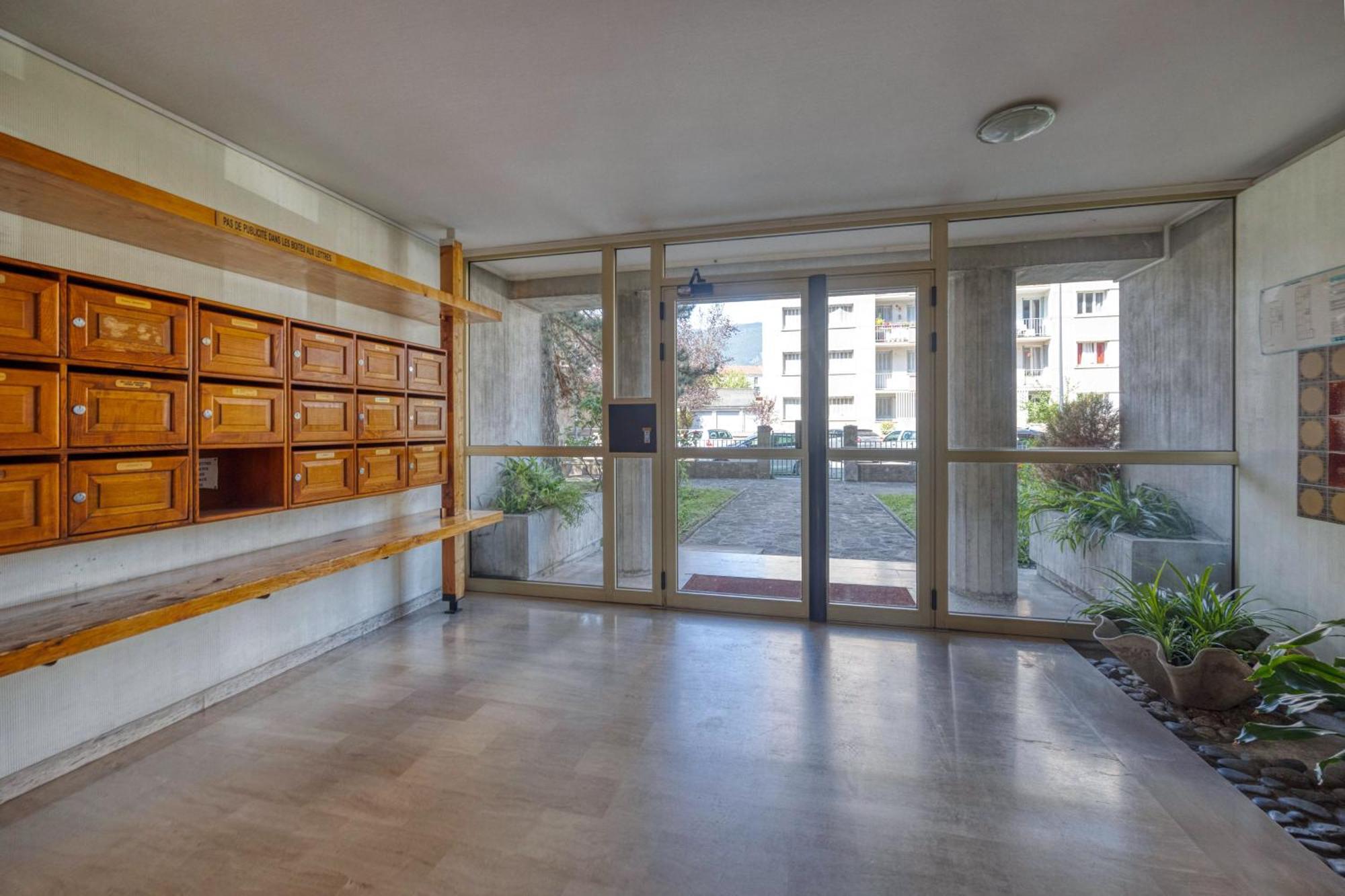 Le Marianne - Gem - Gare - Garage Apartment เกรอน็อบล์ ภายนอก รูปภาพ